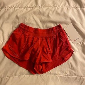 Lululemon Hotty Hot Short